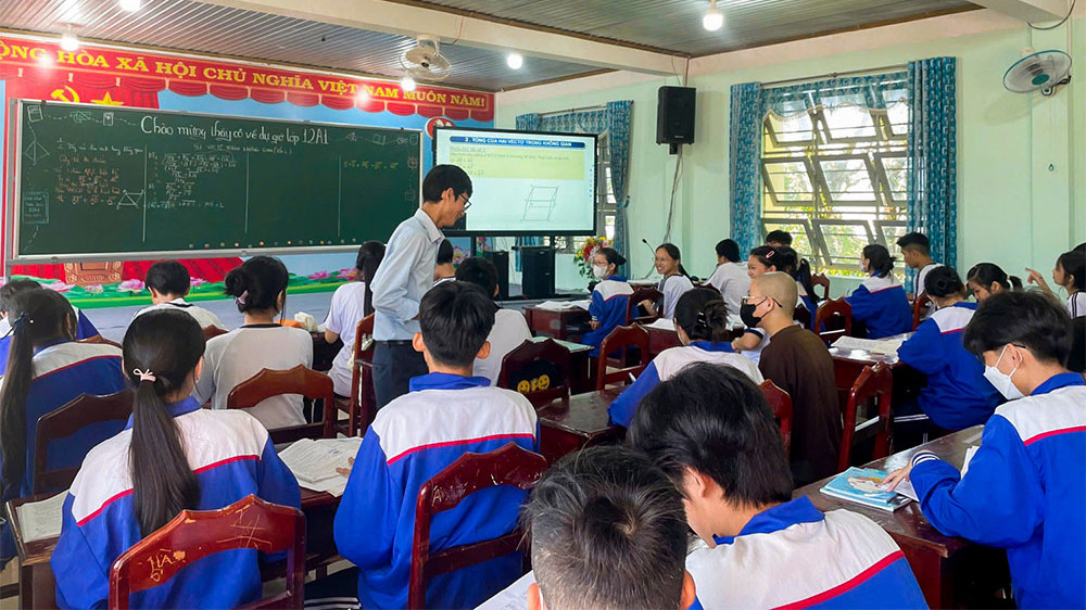 Siết chặt các tiêu chuẩn và điều kiện đối với đội ngũ nhân sự tham gia tổ chức kỳ thi tốt nghiệp THPT năm 2025