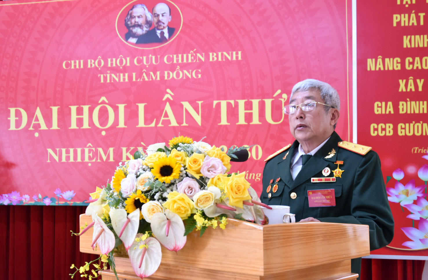 Đại biểu tham gia phát biểu thảo luận tại Đại hội