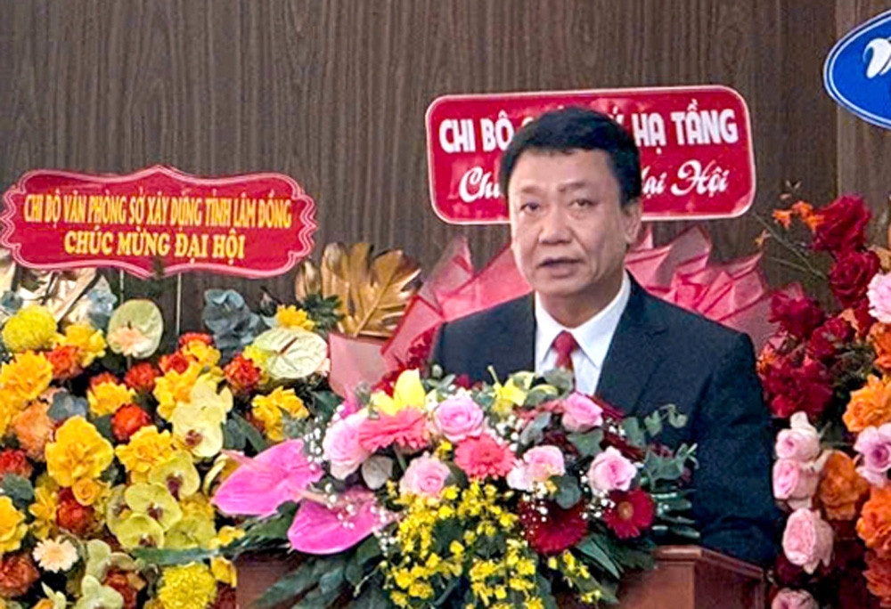Đồng chí Hoàng Văn Bằng - Phó Bí thư Đảng ủy UBND tỉnh Lâm Đồng phát biểu chỉ đạo Đại hội