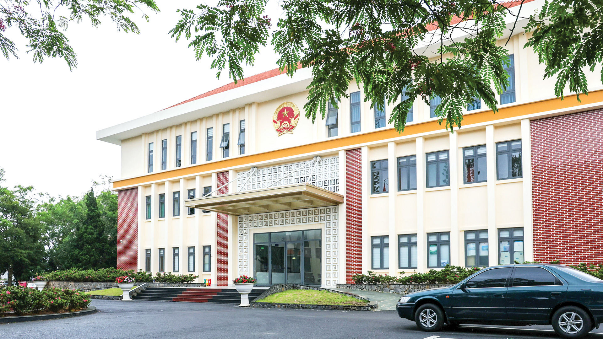Một phần trụ sở UBND TP Đà Lạt đã được bàn giao cho một số các cơ quan Đảng