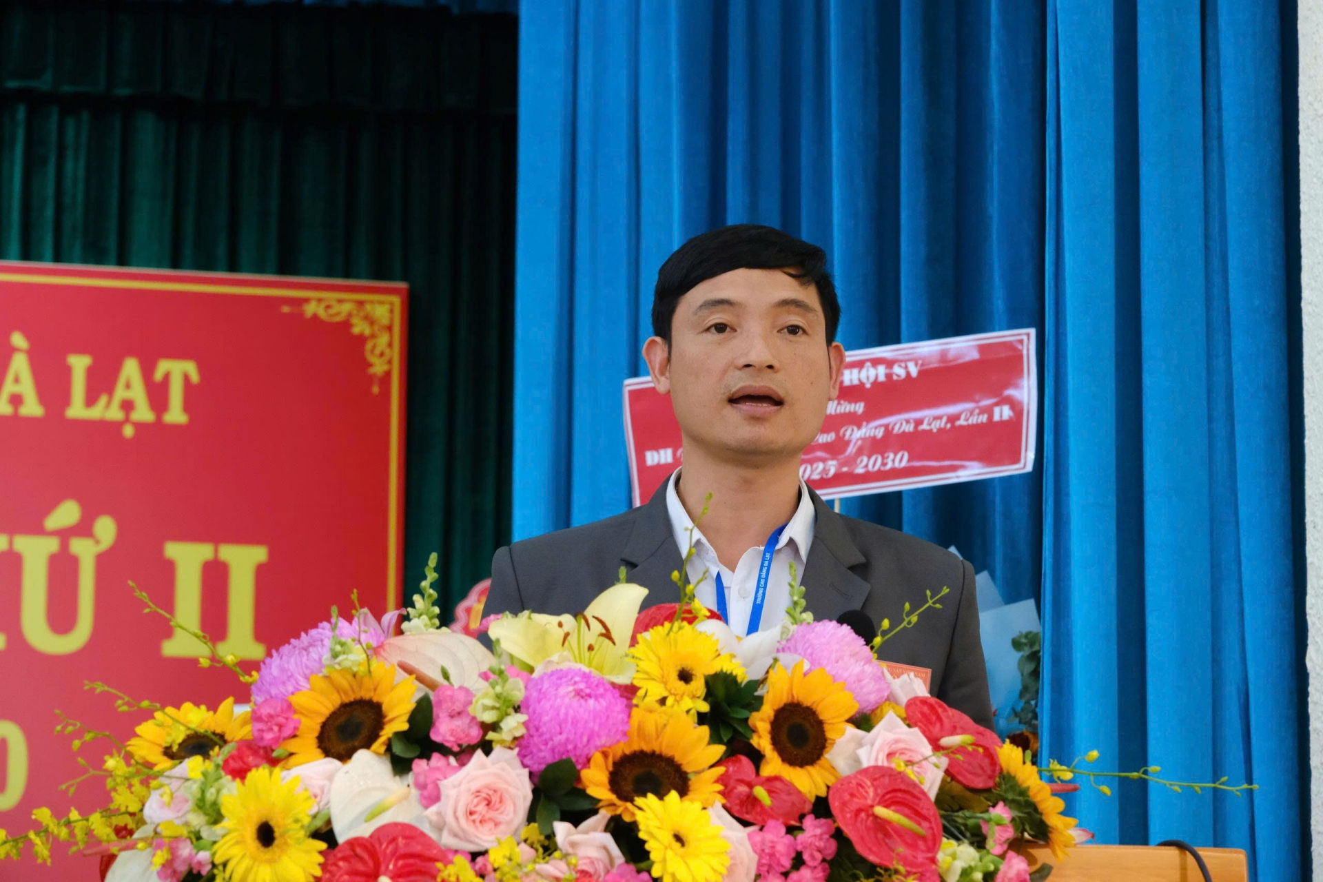 Tham luận tại Đại hội