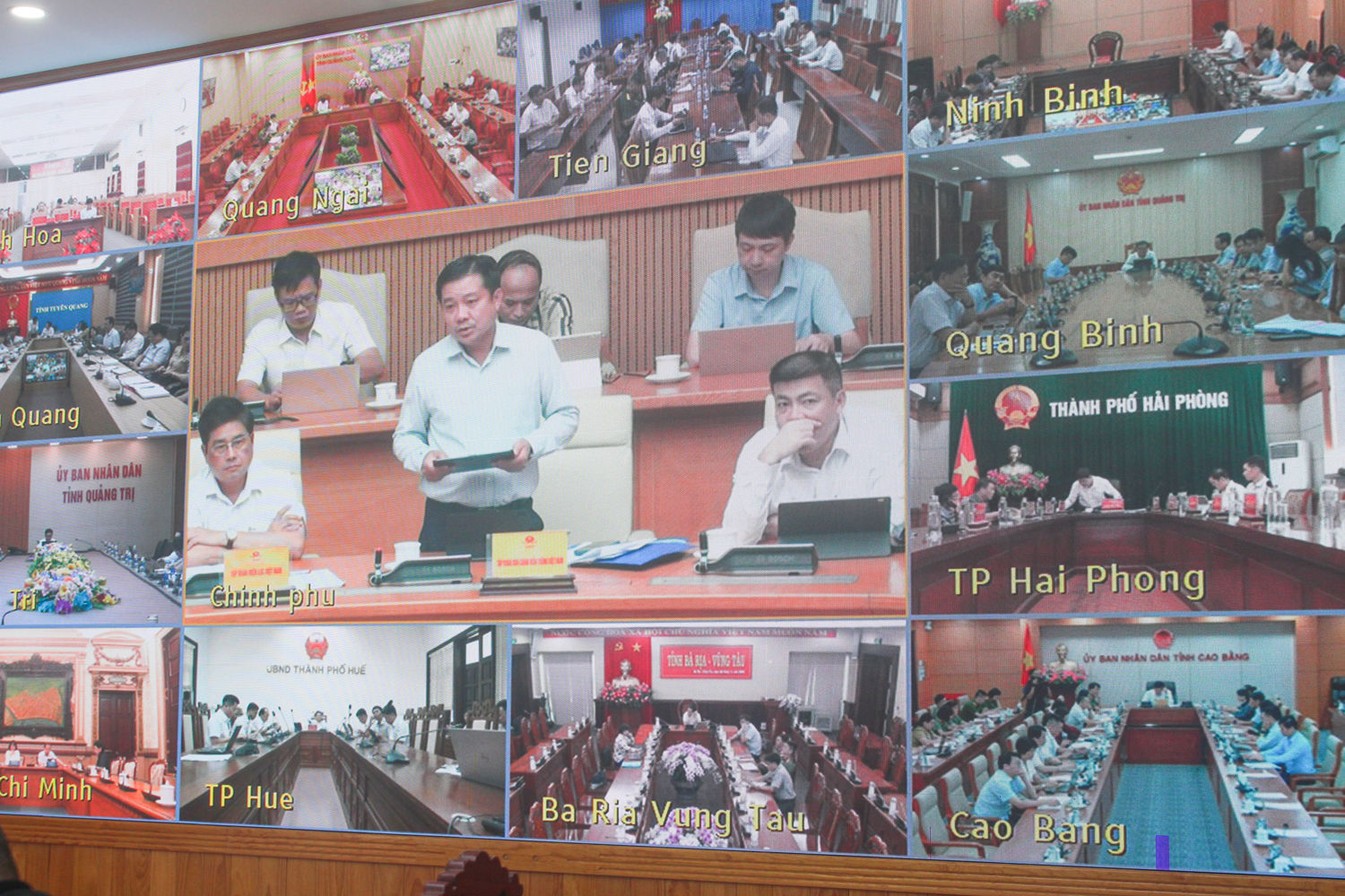 Các bộ, ngành báo cáo