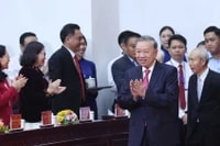 Le secrétaire général To Lam a assisté à la cérémonie d'annonce de la résolution sur la fusion des unités administratives à Ho Chi Minh-Ville.