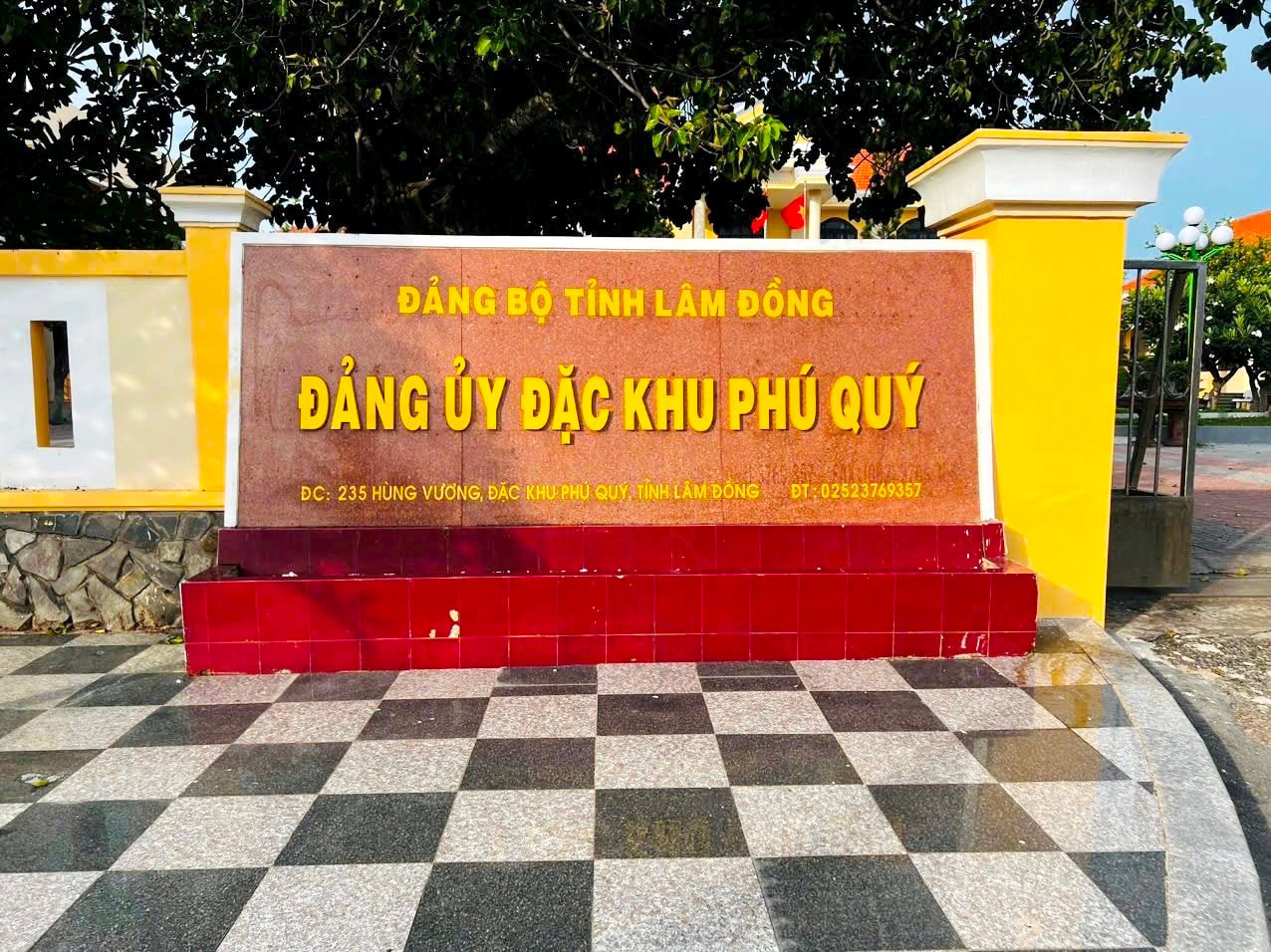 Phu Quy 2
