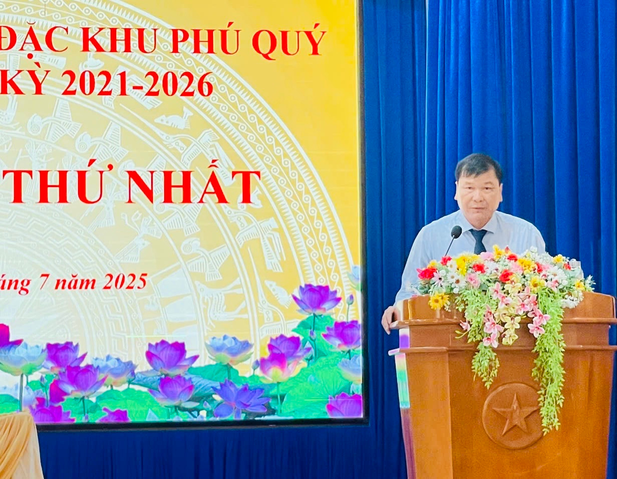 Chủ tịch HĐND Đặc khu Nguyễn Văn Trị phát biểu