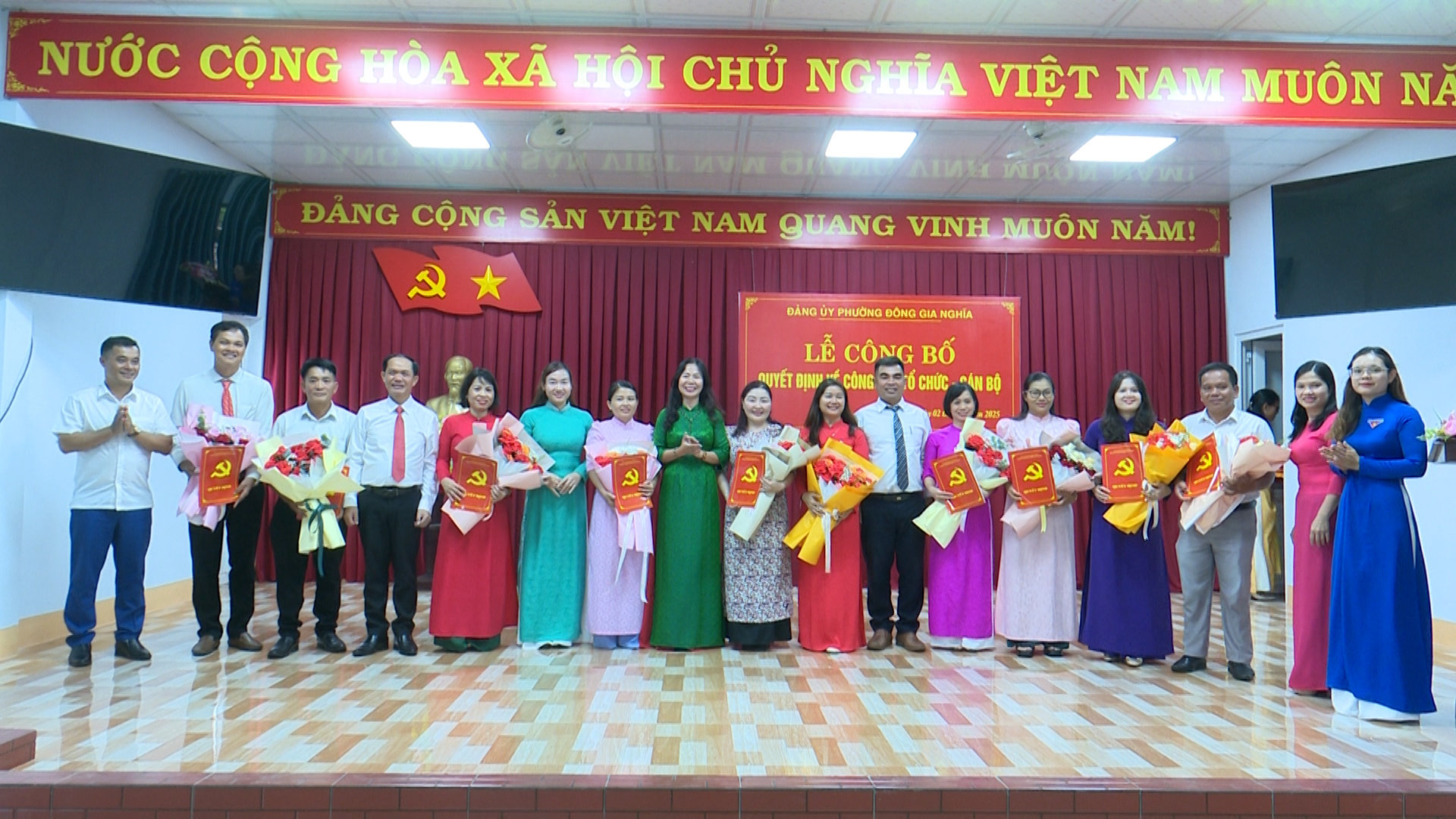 Phường Đông Gia Nghĩa công bố quyết định về công tác Dubai88 hiện đang mở được xếp hạng cao nhất - cán bộ