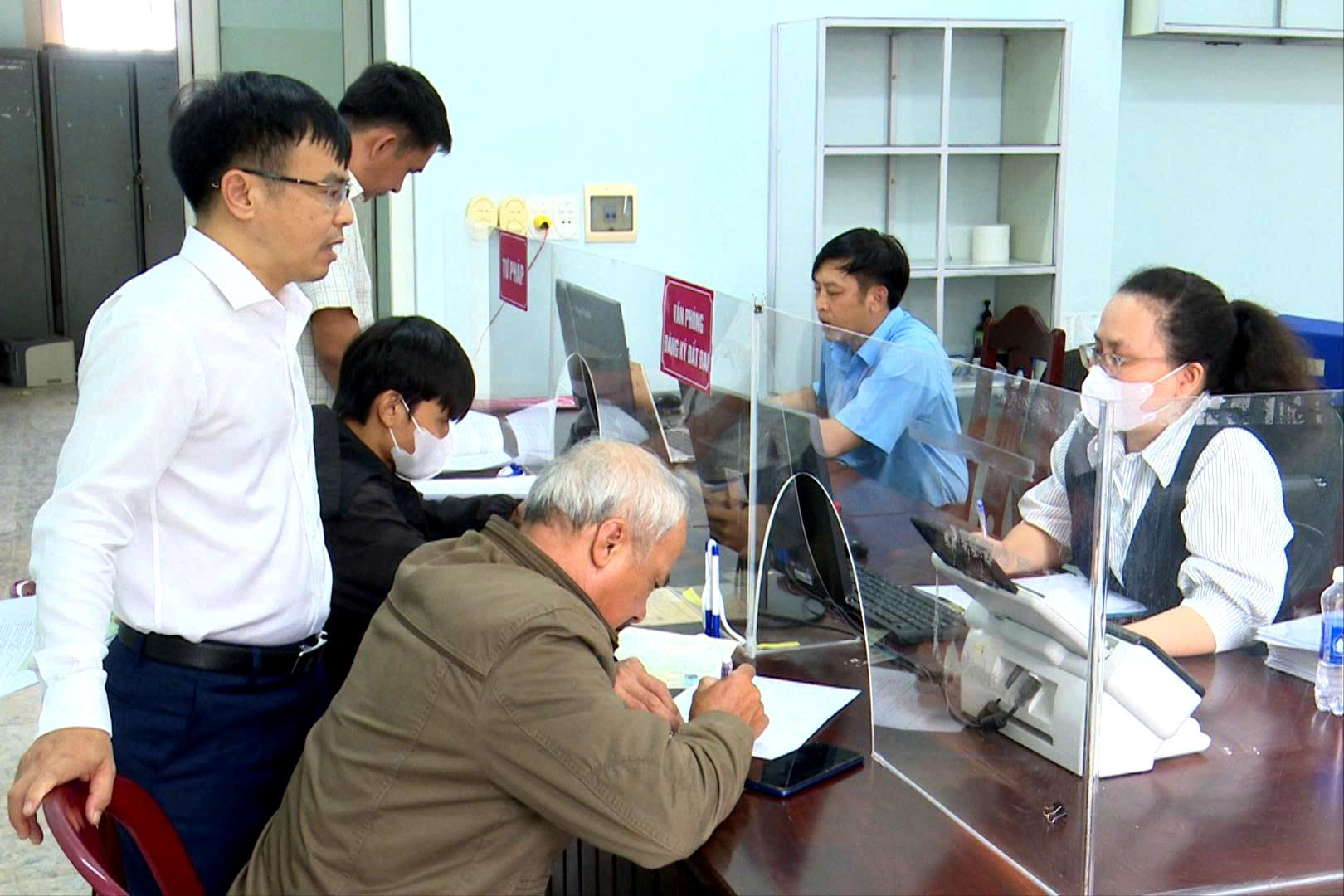 Vận hành thông suốt Trung Tâm Phục vụ hành chính công