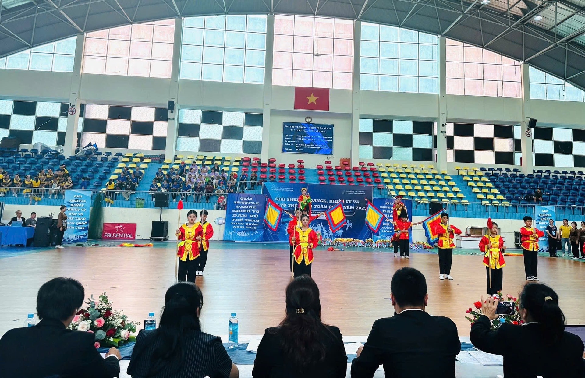 Phần biểu diễn Võ nhạc của Trường THCS & THPT Lê Lợi (phường Bình Thuận, Lâm Đồng)