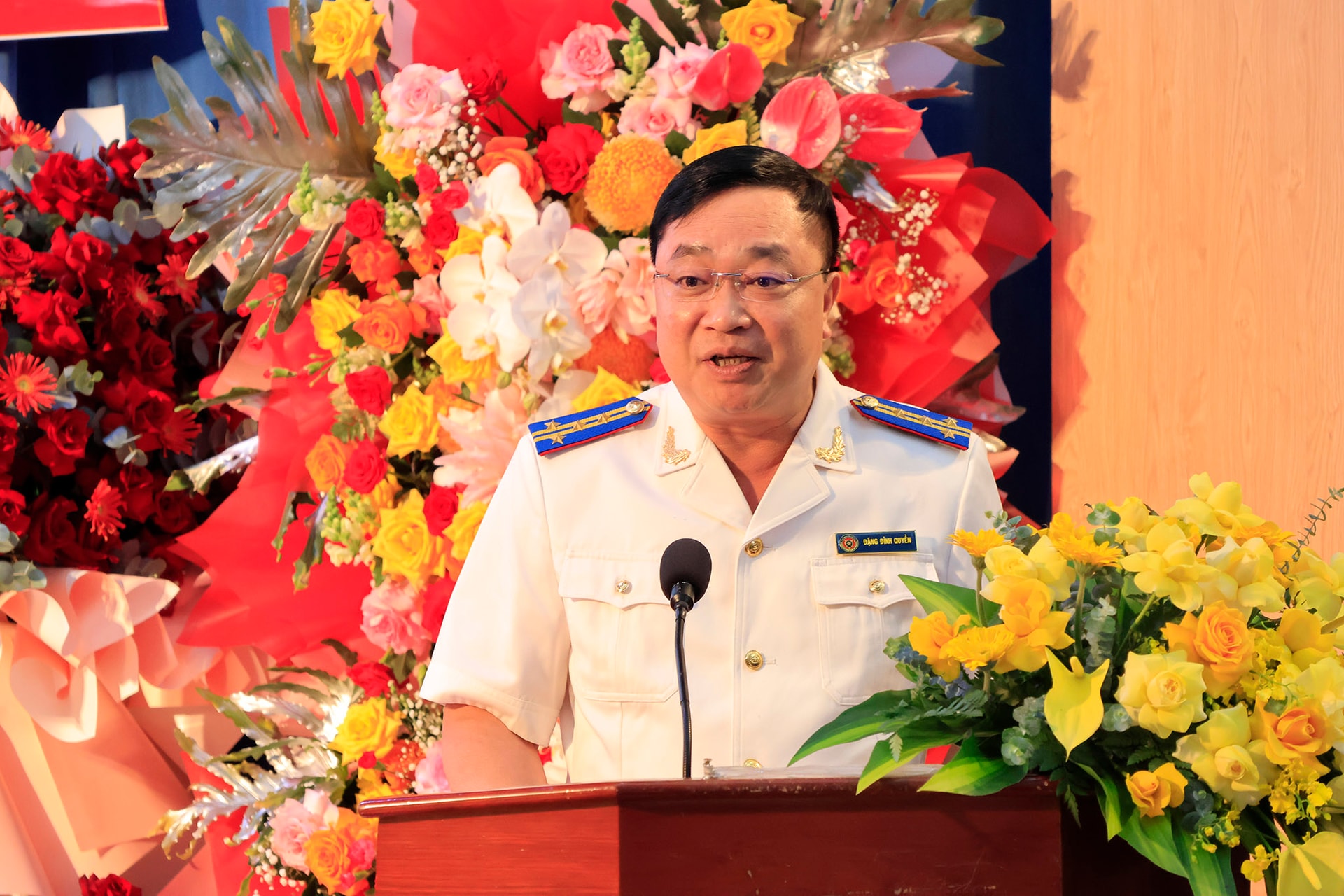 Trưởng