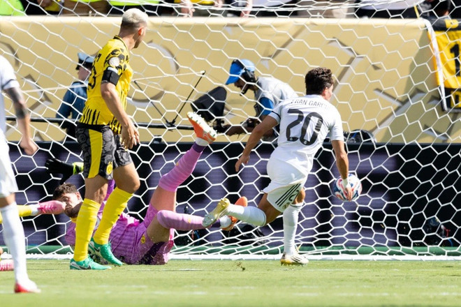 Real Madrid loại Dortmund khỏi đấu trường FIFA Club World Cup 2025. (Nguồn: Getty Images) real-0607.jpg