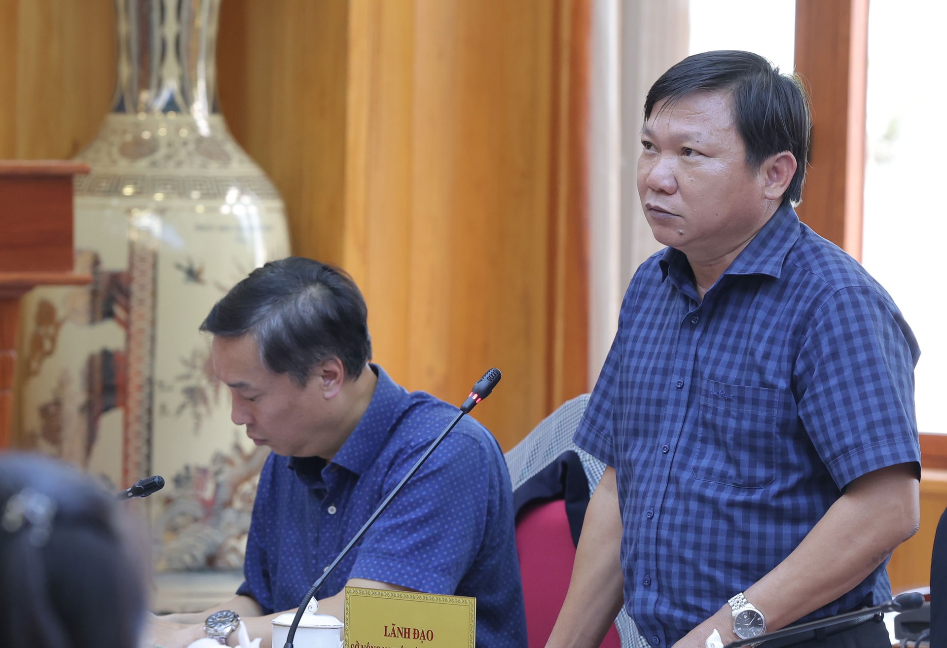 pho-giam-doc-so-non-gnhiep-va-moi-truong.jpg