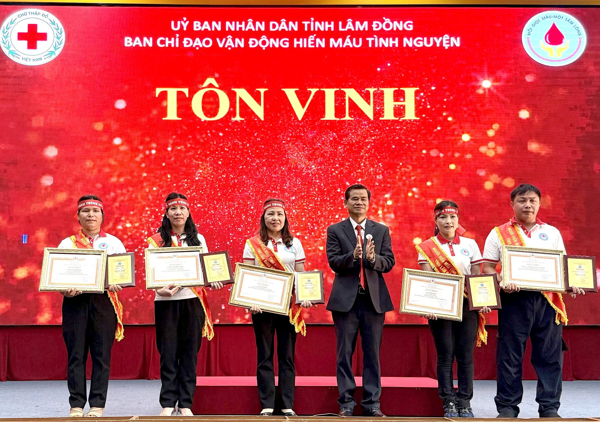 hình 70 TW HỘI KHEN