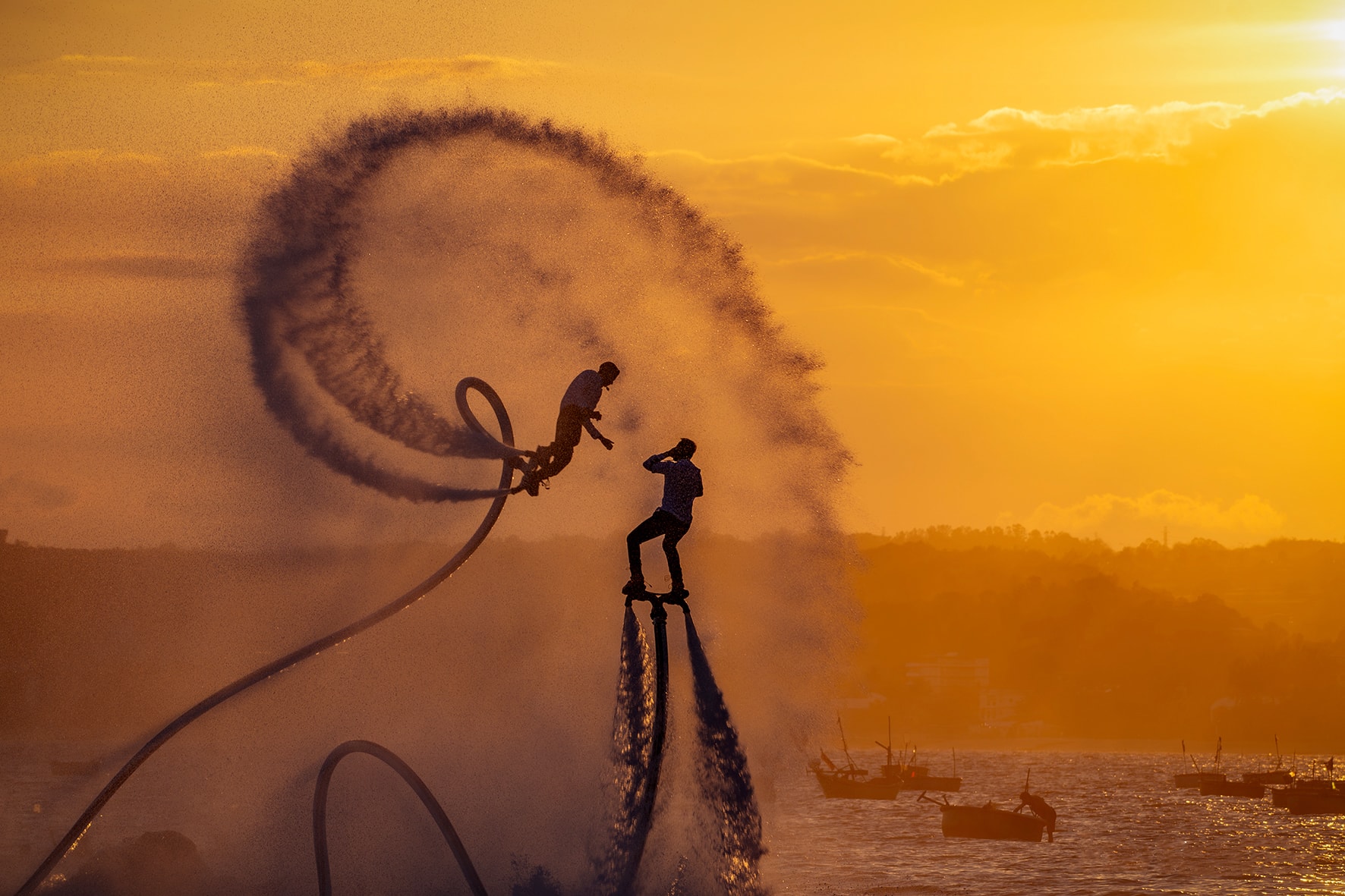 Biểu diễn Flyboard trên biển Mũi Né
