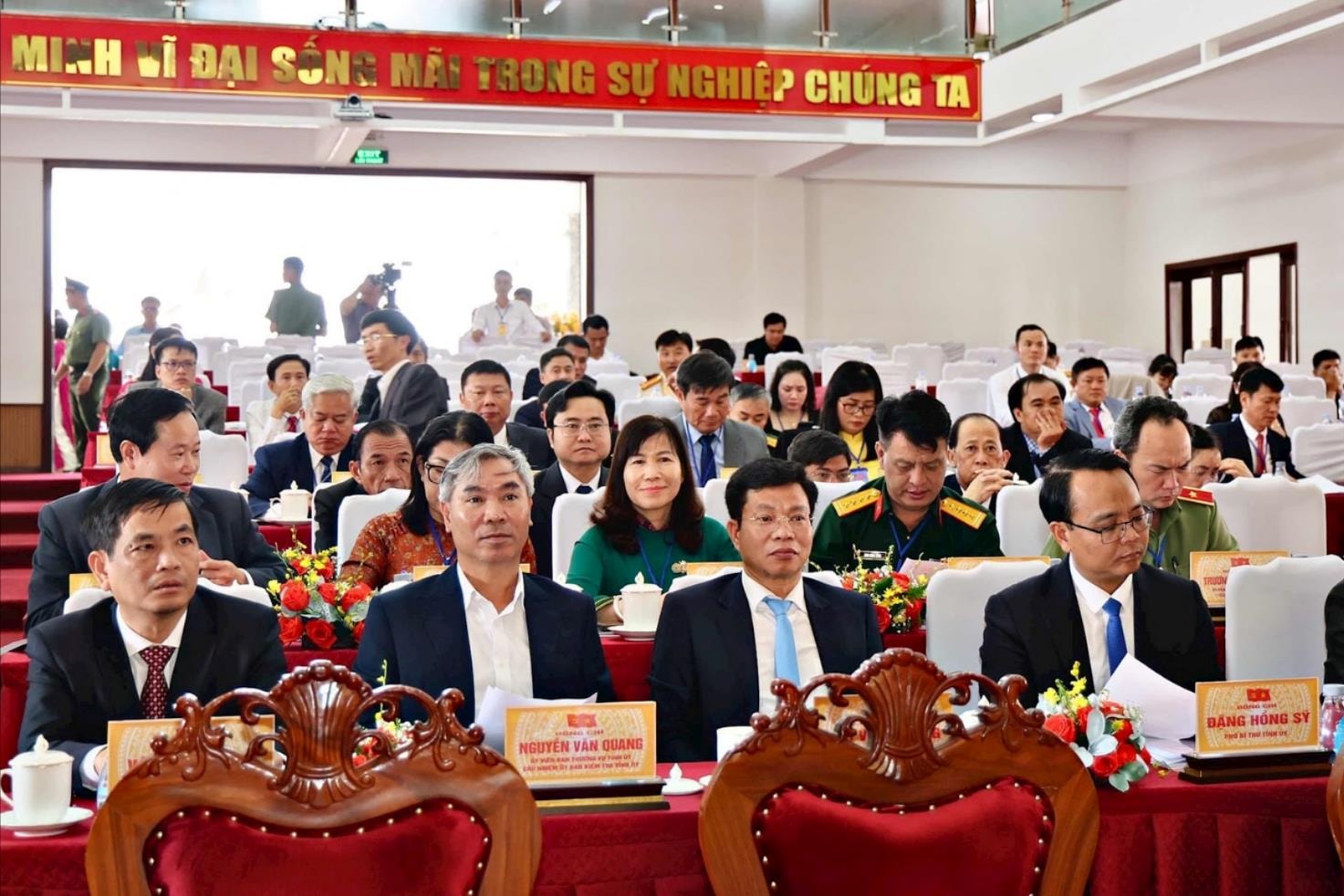 প্রতিনিধিরা-অভিজ্ঞতা সংগ্রহের জন্য-সম্মেলনে-অংশগ্রহণ-করছেন-১-(১).jpg