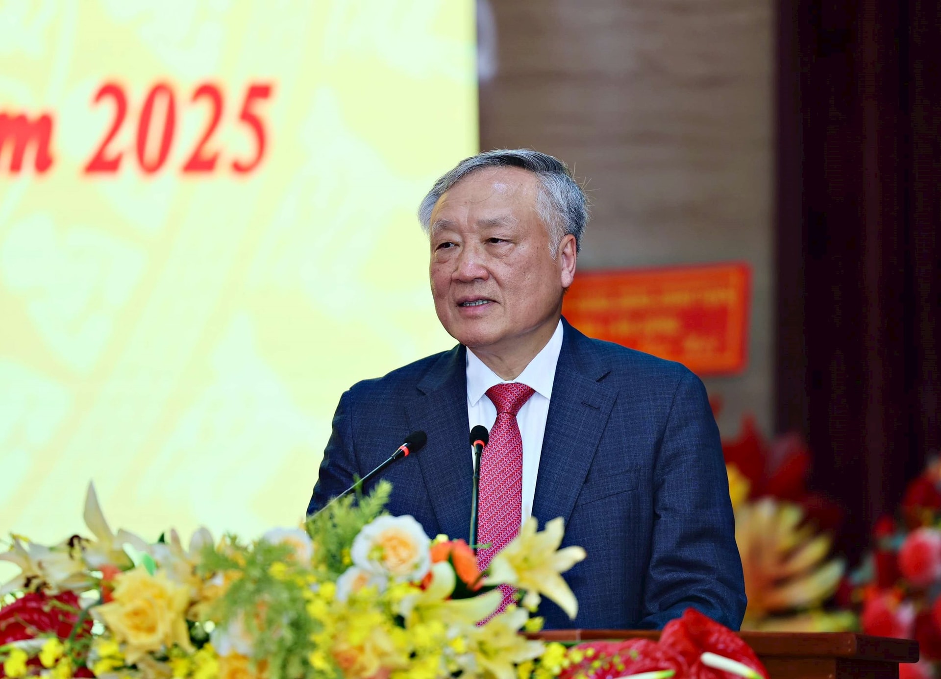 Phó Thủ tướng Thường trực Chính phủ Nguyễn Hòa Bình biểu dương thành công của Đại hội điểm tại Hội nghị rút kinh nghiệm