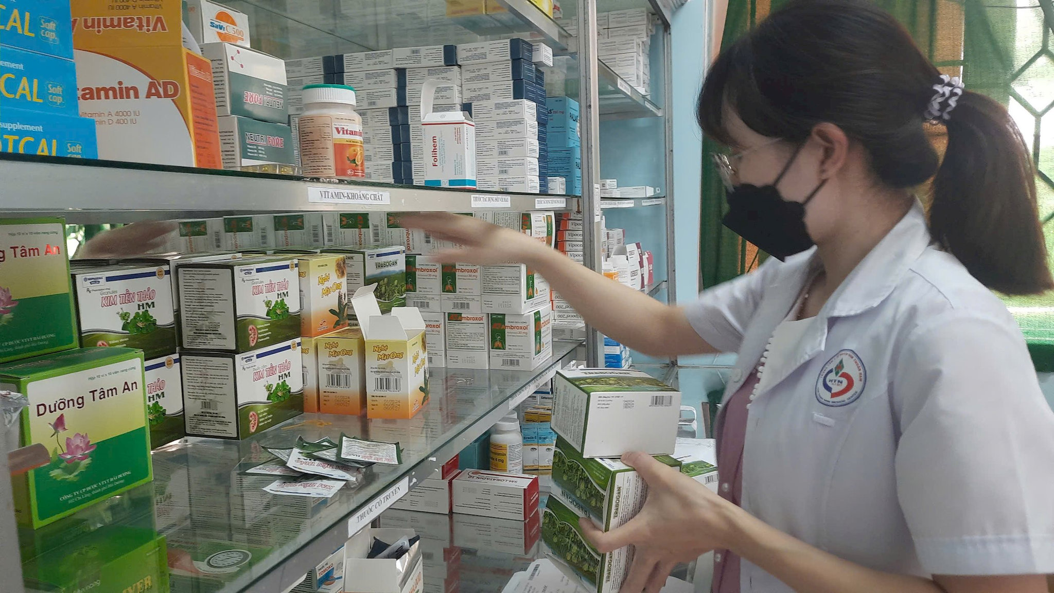 gen-h-Khu vực dược ở Phòng khám đa khoa khu vực Hàm Cần