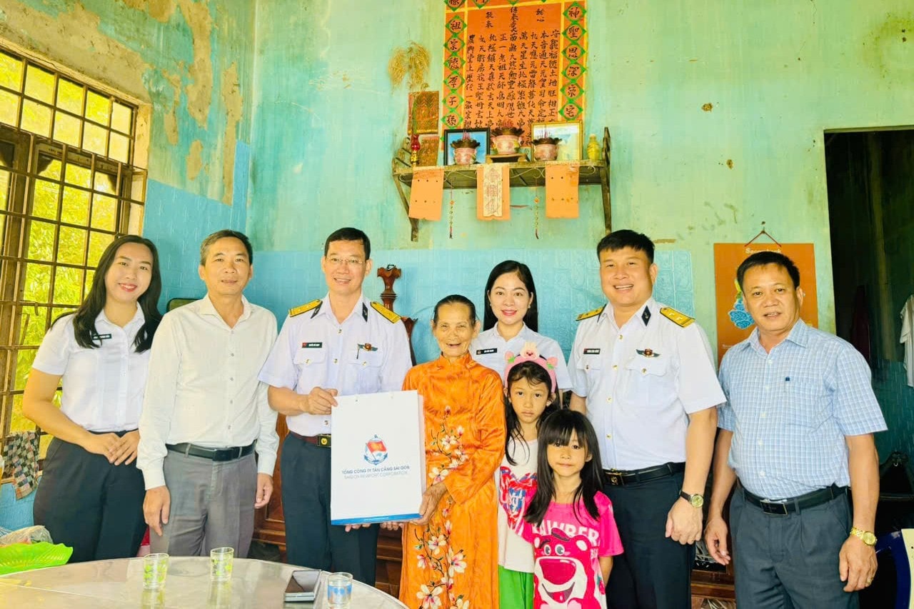mẹ việt nam 2