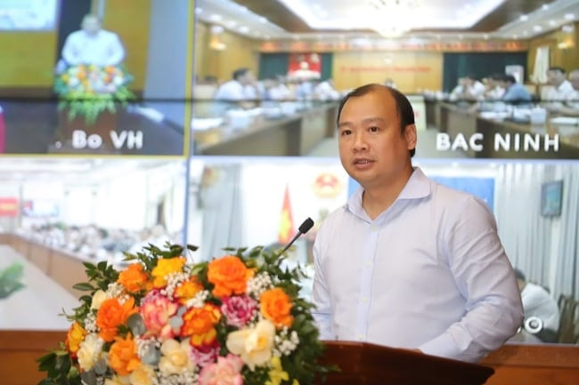 Thứ trưởng Thường trực Bộ VHTTDL Lê Hải Bình báo cáo tóm tắt kết quả thực hiện nhiệm vụ 6 tháng đầu năm