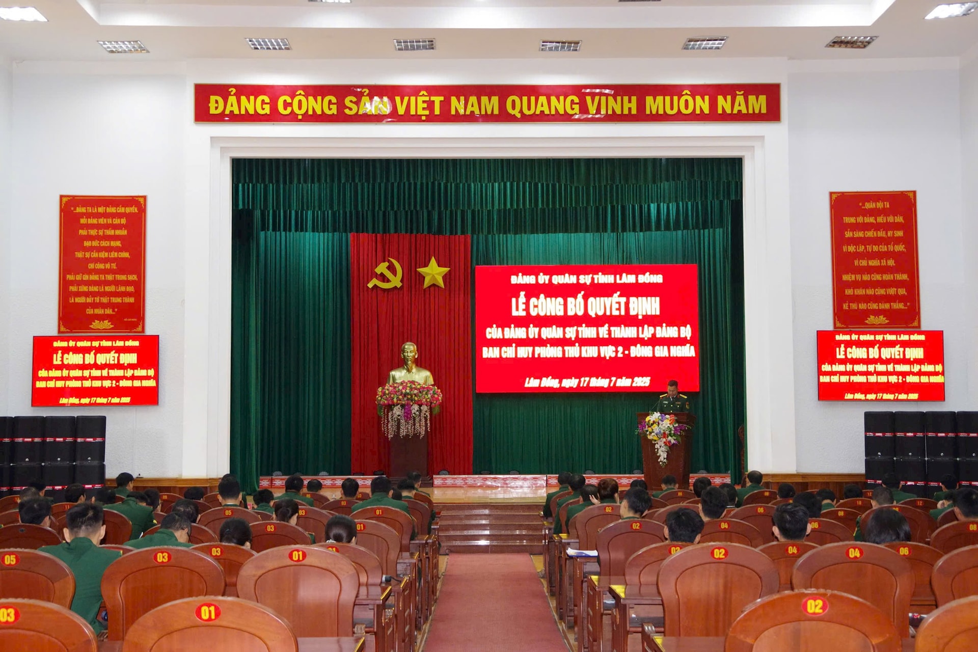 z6812427529947_934566878ed4bf3957795081b72fd2b2.jpg
