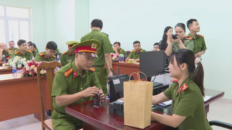 Thủ tướng yêu cầu Bộ Công an hoàn thành cấp con dấu cho cơ quan đơn vị sau sắp xếp trước 20/7/2025 