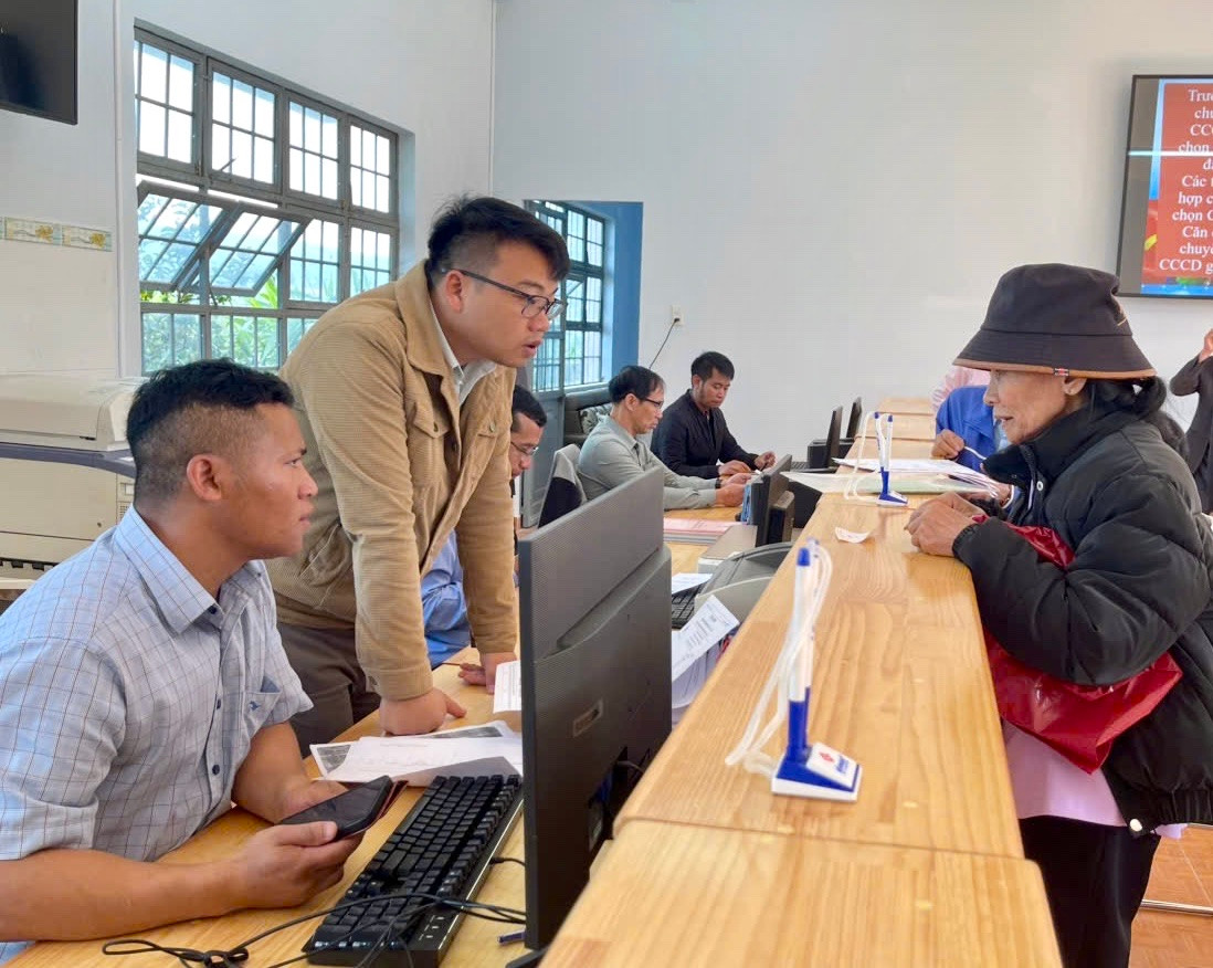 Nâng cao năng lực cho CBCC khi thực hiện chính quyền hai cấp để phục vụ người dân tốt hơn