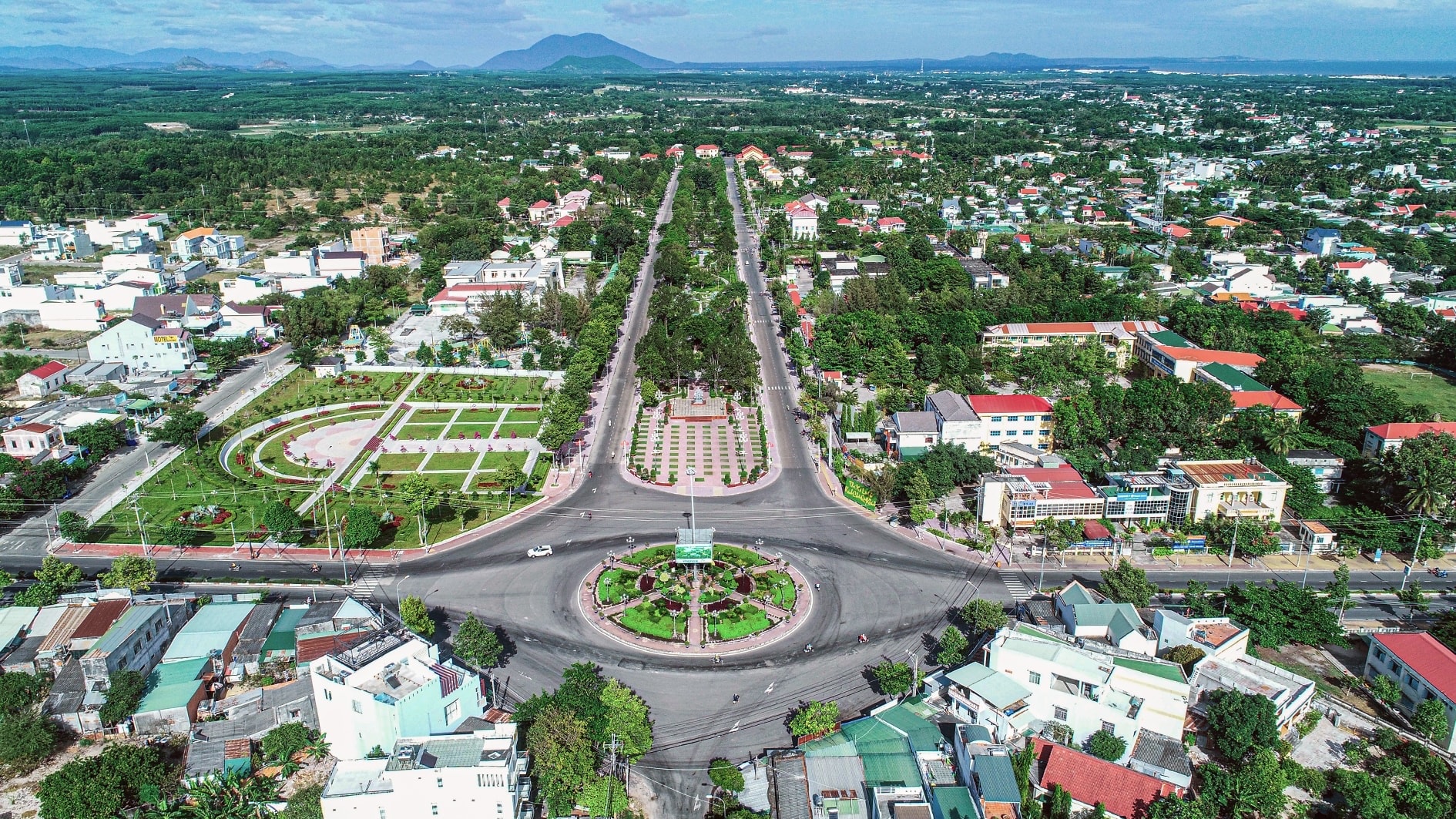 Panoramic view of La Gi ward from above