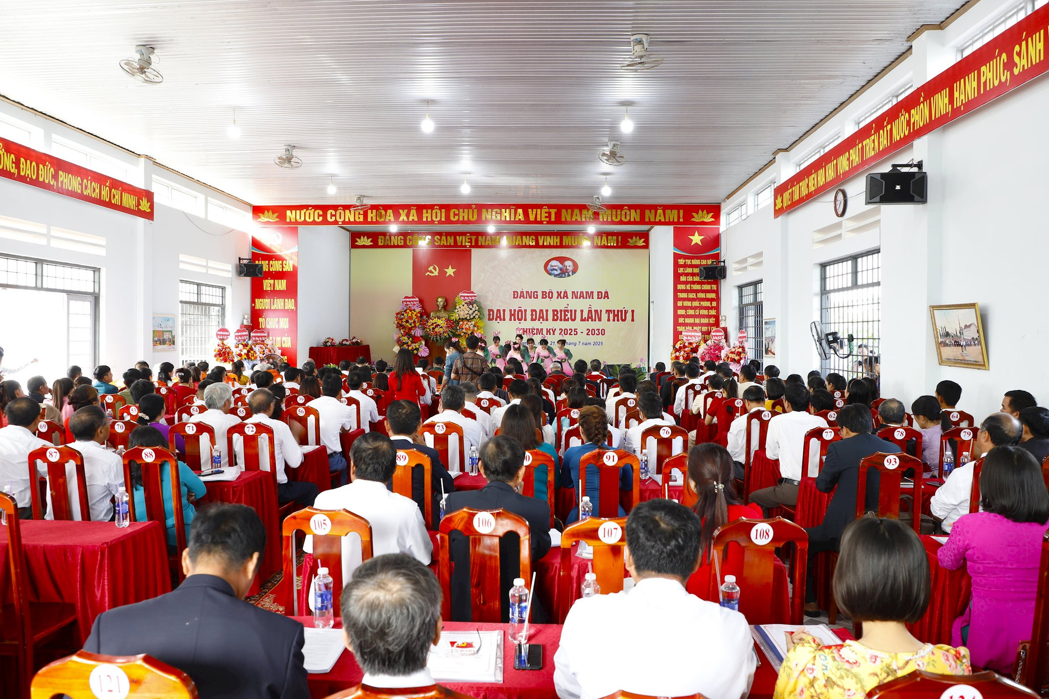 Toàn cảnh Đại hội Đảng bộ xã Nam Đà lần thứ I, nhiệm kỳ 2025-2030