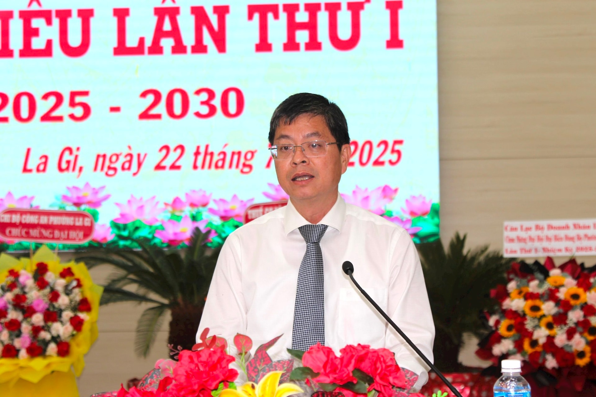Phó Chủ tịch UBND tỉnh Nguyễn Hồng Hải phát biểu chỉ đạo đại hội