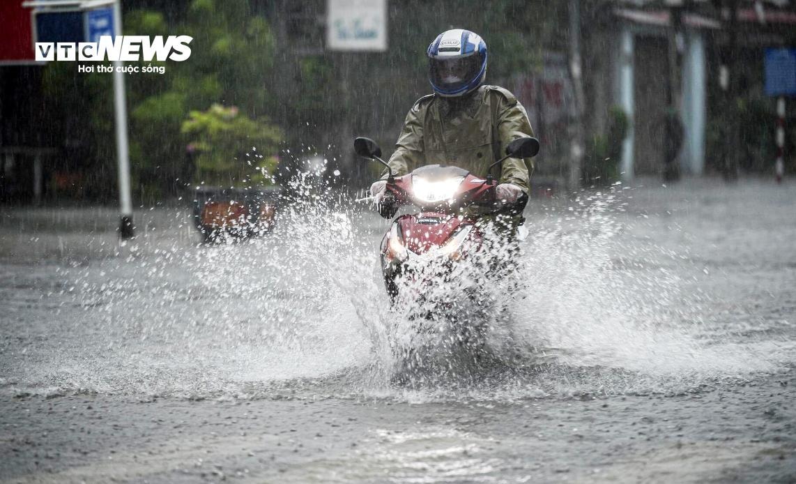 Dự báo thời tiết ngày 24/7, Bắc Bộ, Thanh Hoá và Nghệ An mưa lớn diện rộng. (Ảnh minh hoạ: Viên Minh)