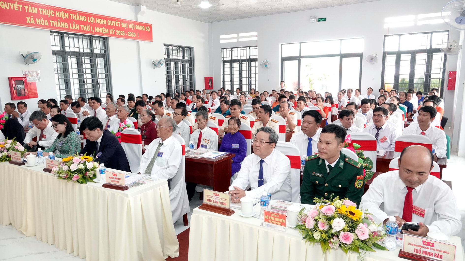 Đại biểu tham dự đại hội (ảnh N (1)