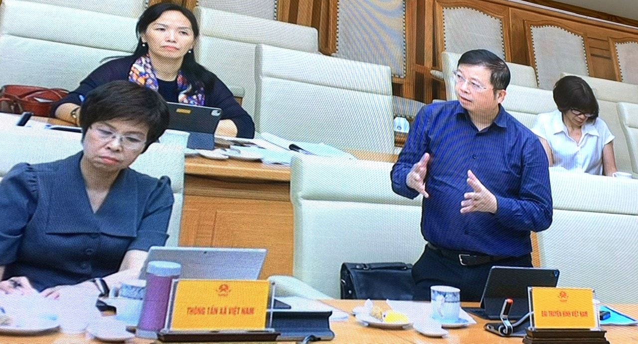 Lãnh đạo Đài Truyền hình Việt Nam phát biểu tại ddiierm cầu Hà Nội