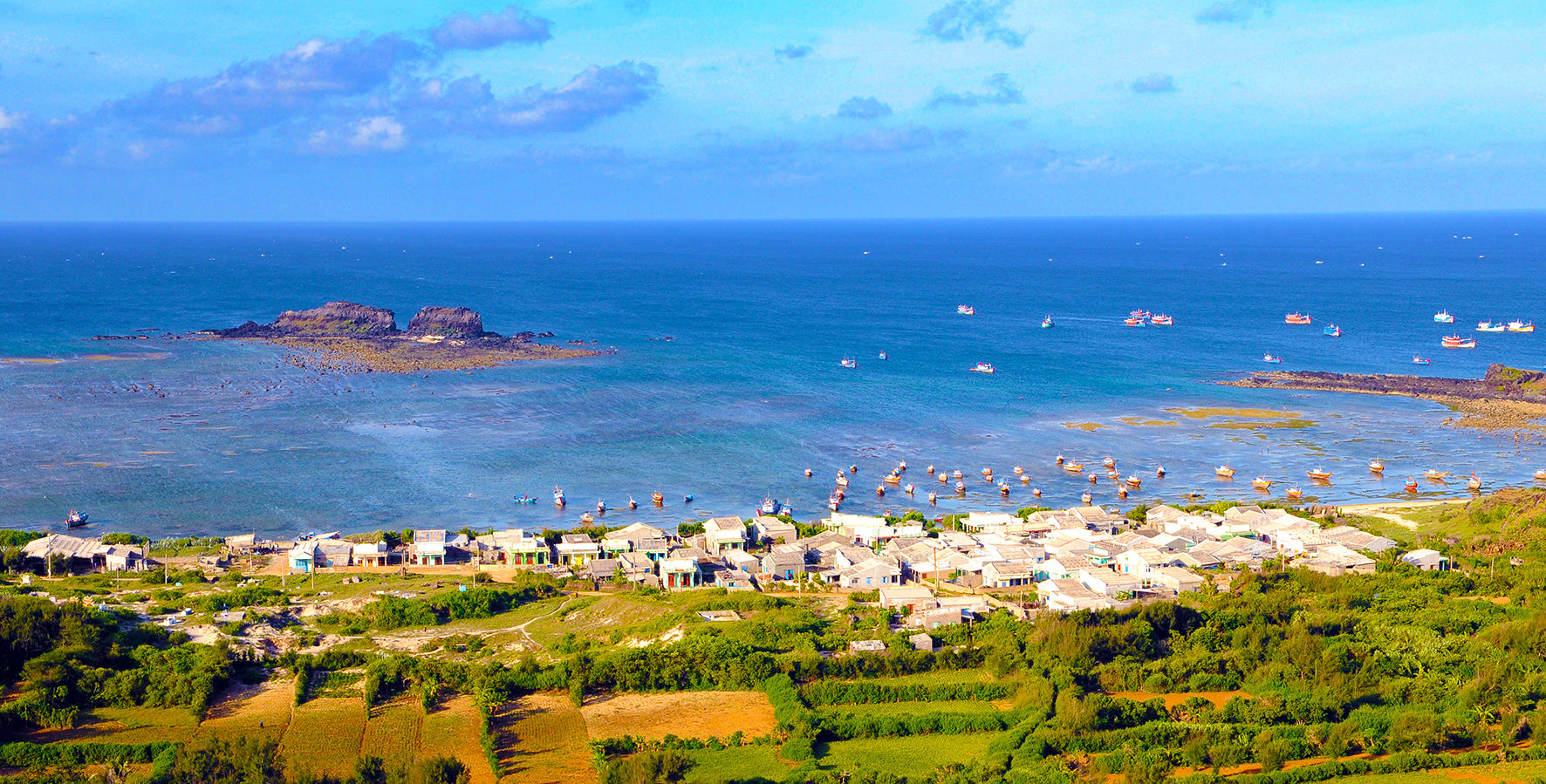 Hòn Đen Phú Quý (ảnh N.Lân) (1)