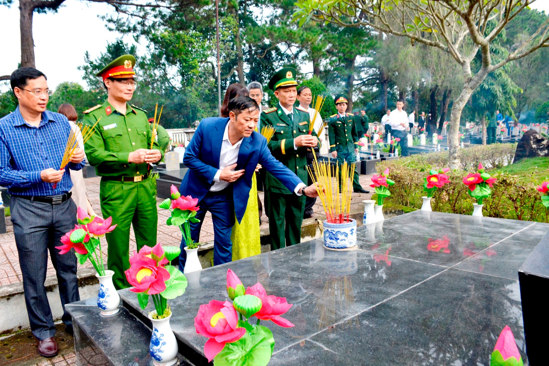 ông Yên