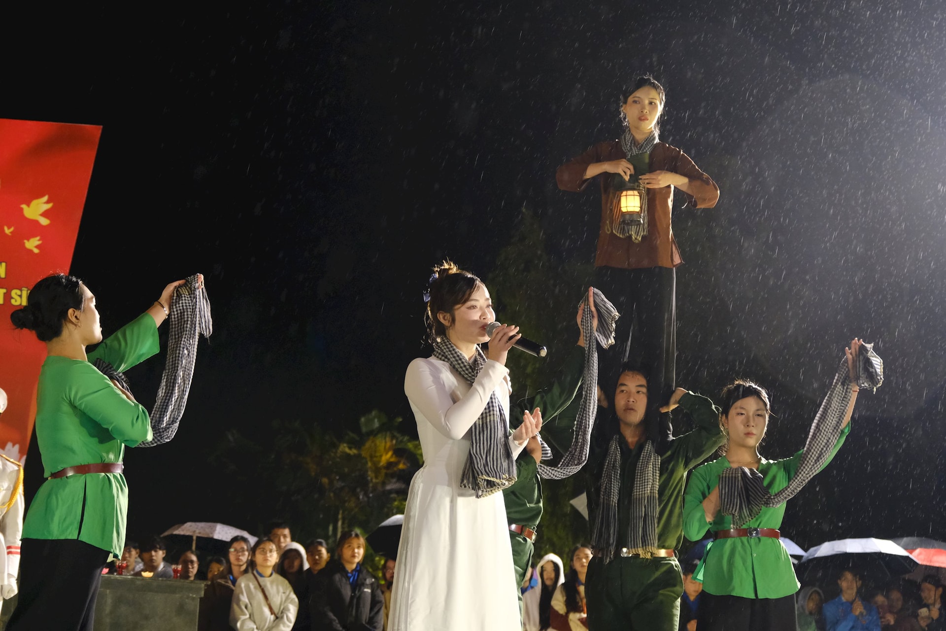 Các ca khúc tri ân tại nghĩa trang liệt sĩ