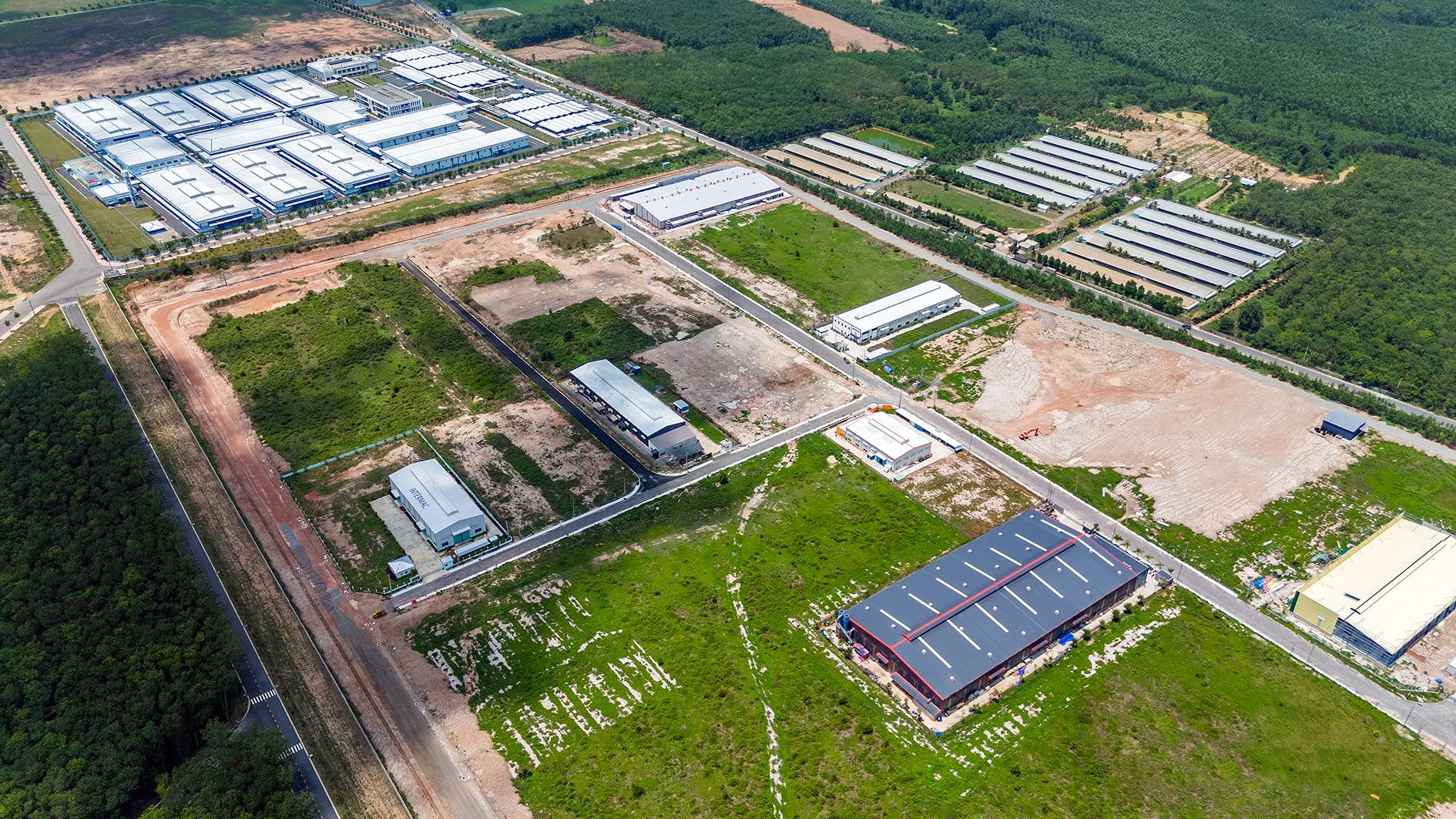 Cum công nghiệp Nam Hà và Đông Hà, Trà Tân (ảnh N. Lân)