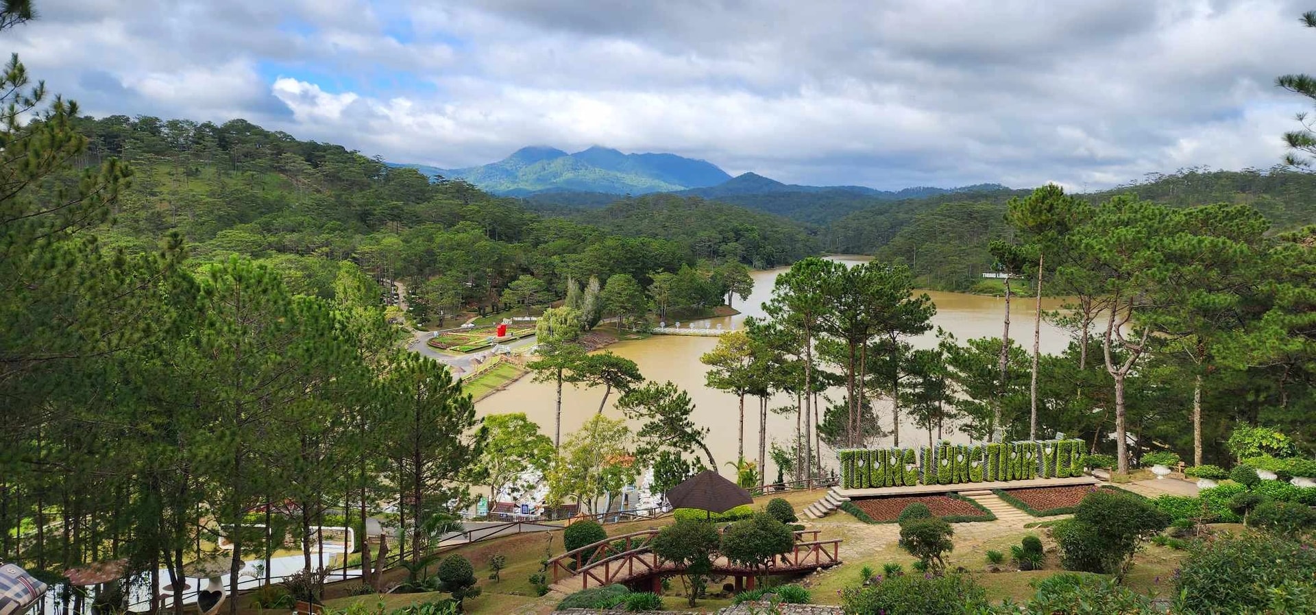 h-1-kdl-thung-lung-tinh-yeu-1753353223484466749388.jpg