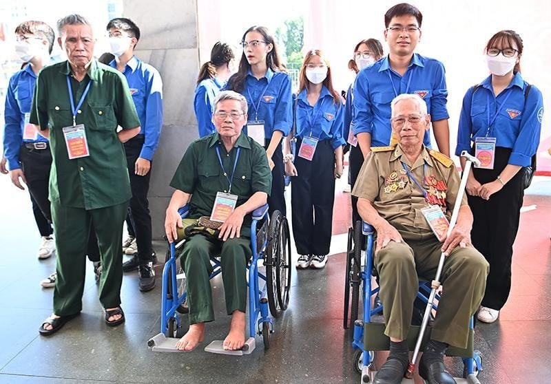 Bãi bỏ 02 TTHC lĩnh vực chính sách khen thưởng người có công với cách mạng từ 26/7/2025