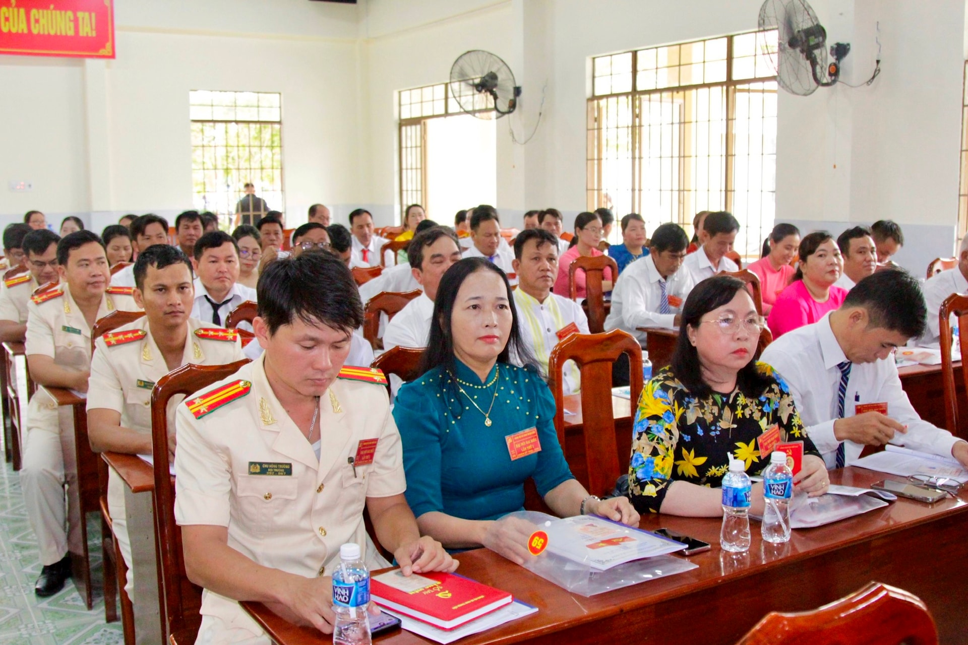 المندوبون المشاركون في المؤتمر