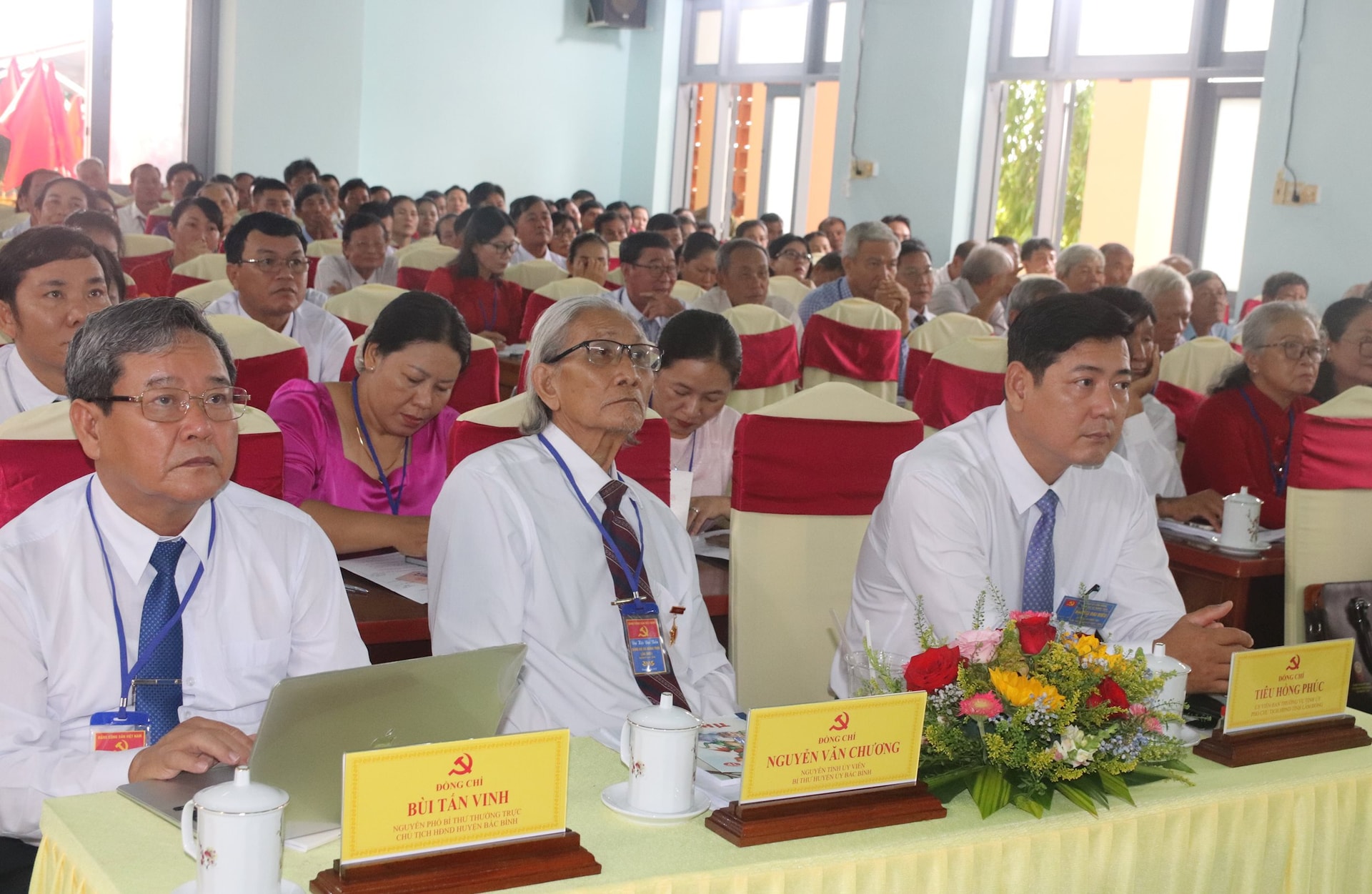 Đại biểu tham dự Đại hội Đảng bộ xã Hồng Thái.