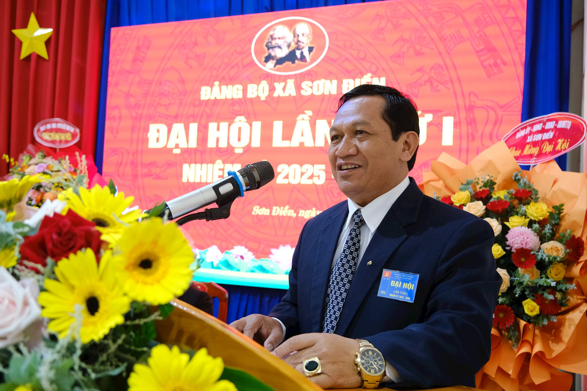 Phát biểu chỉ đạo Đại hội, đồng chí K’ Mák Ủy viên Ban Thường vụ Tỉnh ủy, Phó Chủ tịch HĐND tỉnh Lâm Đồng đề nghị Đảng bộ xã Sơn Điền tập trung thực hiện hiệu quả các nhiệm vụ nhiệm kỳ mới