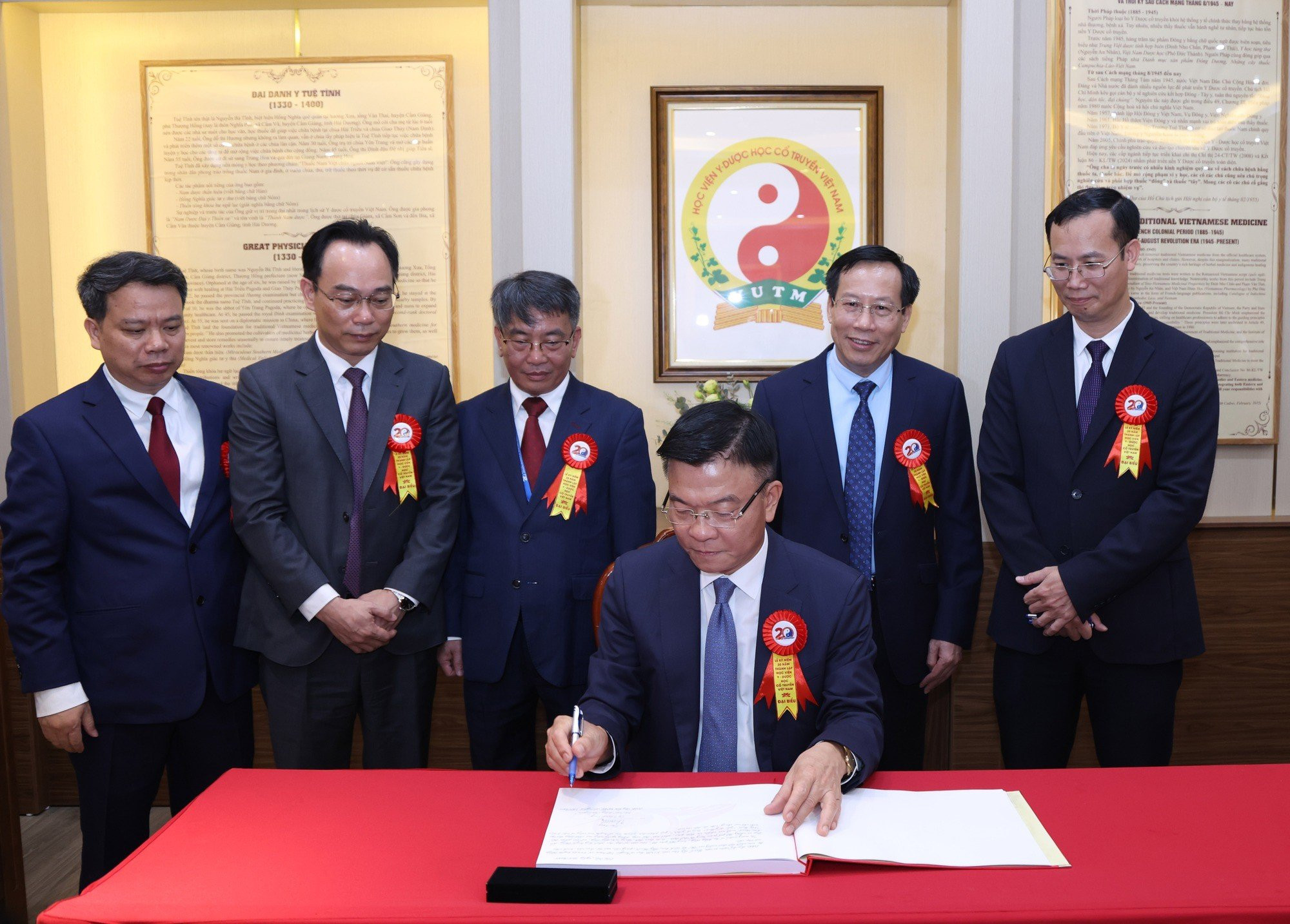 Đẩy mạnh y học cổ truyền tại Dự thảo Nghị quyết của Bộ Chính trị về đột phá y tế
