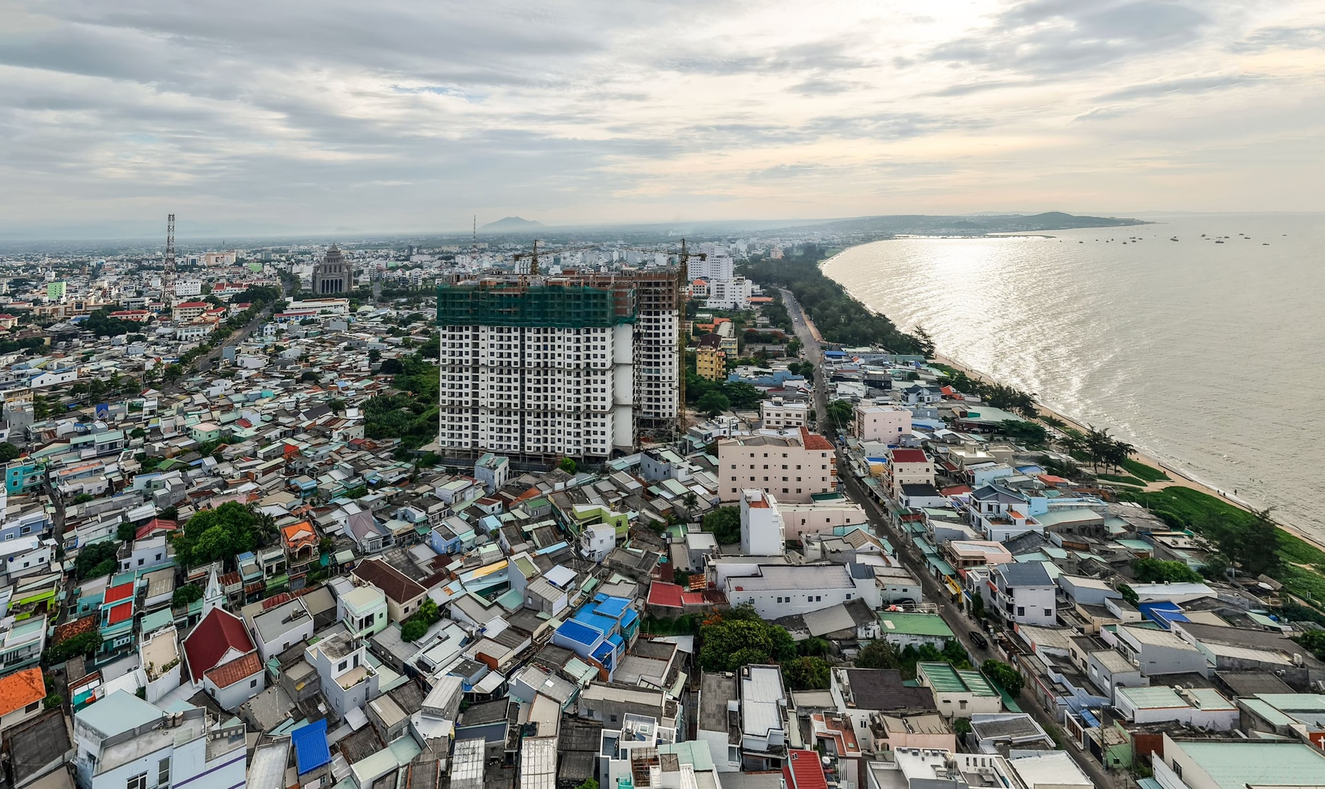 phan-thiet-quang-canh.jpg