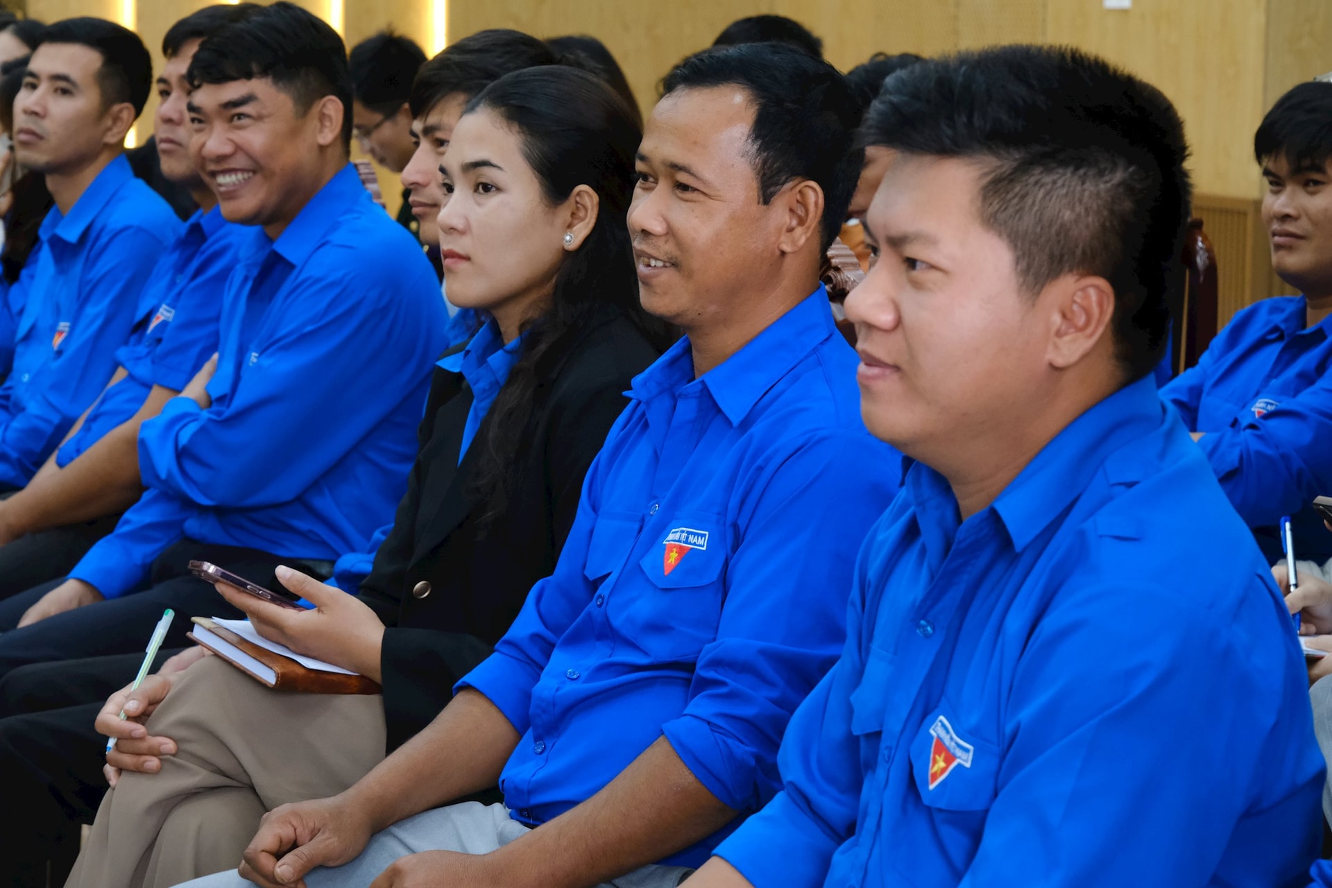 Đại biểu chăm chú theo dõi nội dung trình bày tại hội nghị