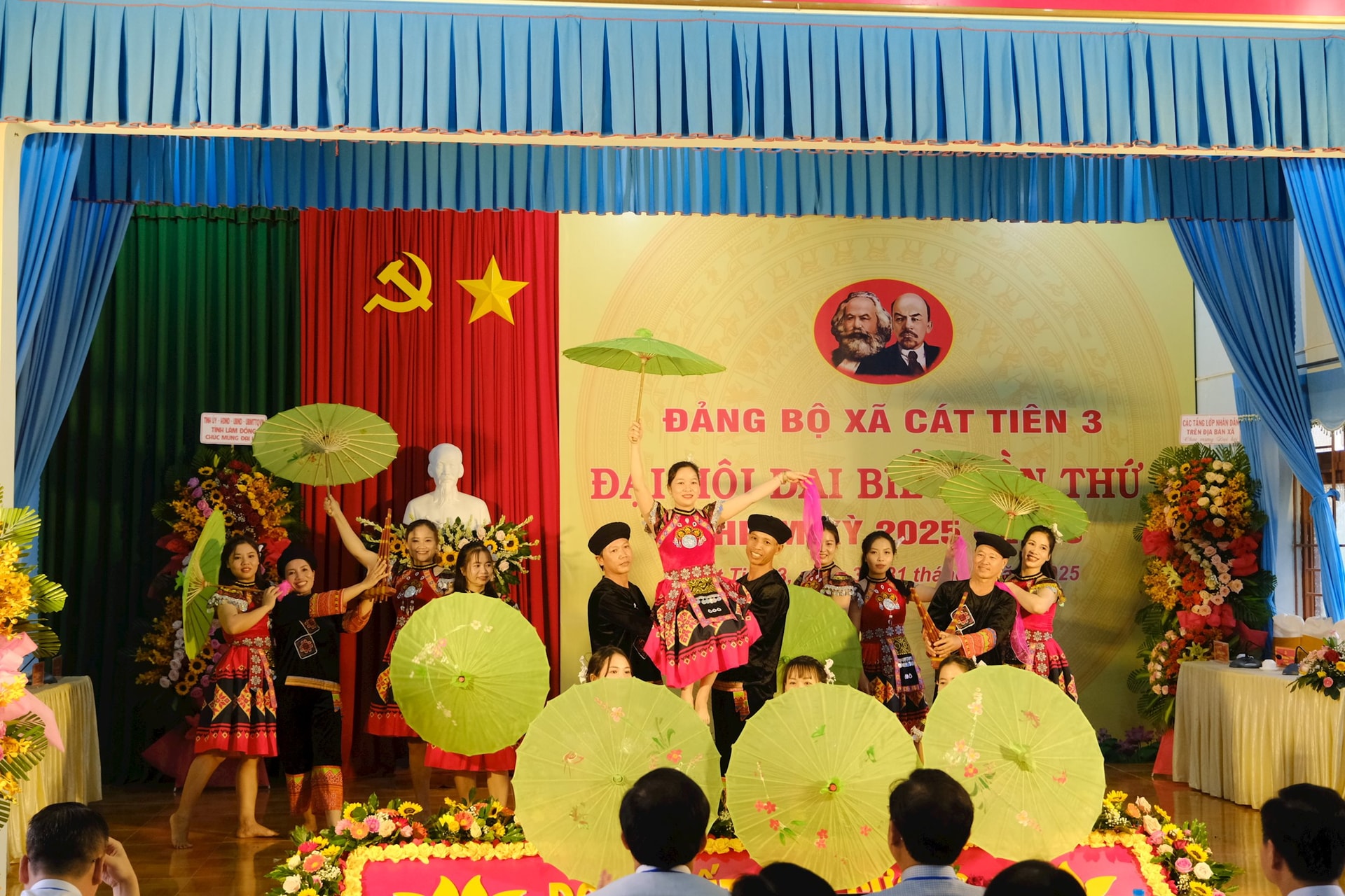 Văn nghệ