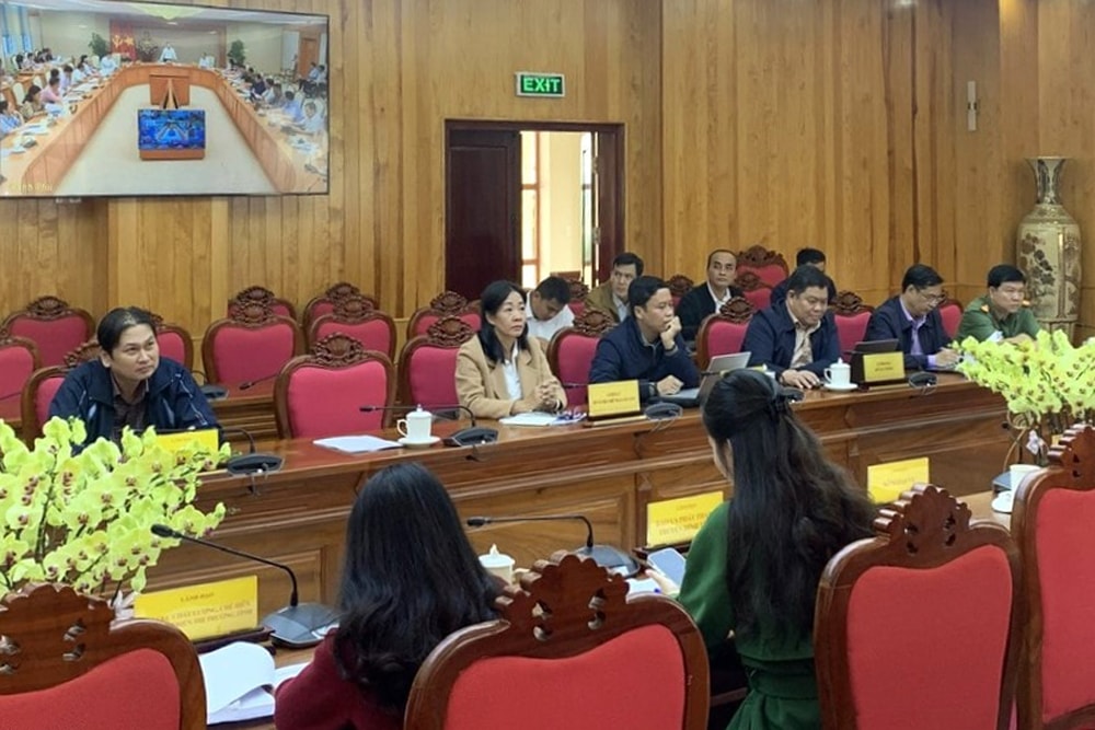 cac-so-nganh-chuc-nang-trong-tinh-lam-dong-tham-du-hoi-nghi-truc-tuyen-ve-chong-danh-bat-hai-san-bat-hop-phap-tren-bien(1).jpg