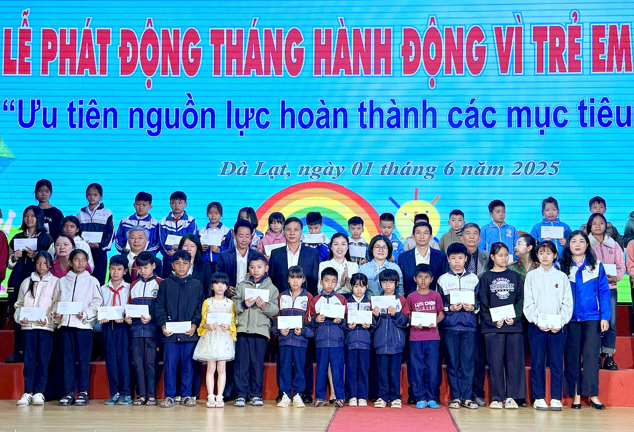 HÌNH 9