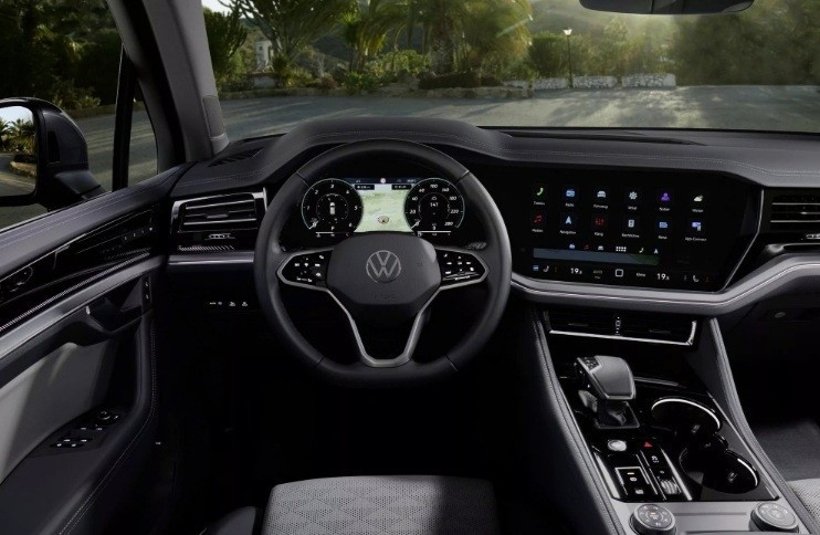 5volkswagen-touareg-25-0608.jpg