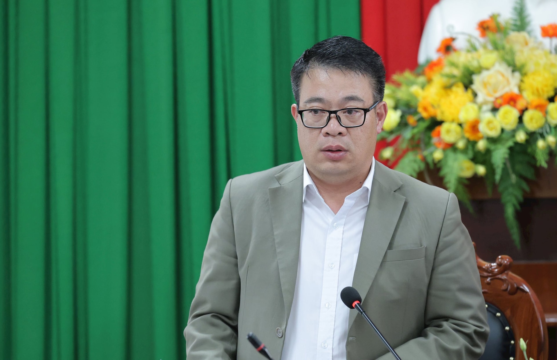 Phó Chủ tịch UBND tỉnh Lâm Đồng Nguyễn Ngọc Phúc phát biểu ý kiến