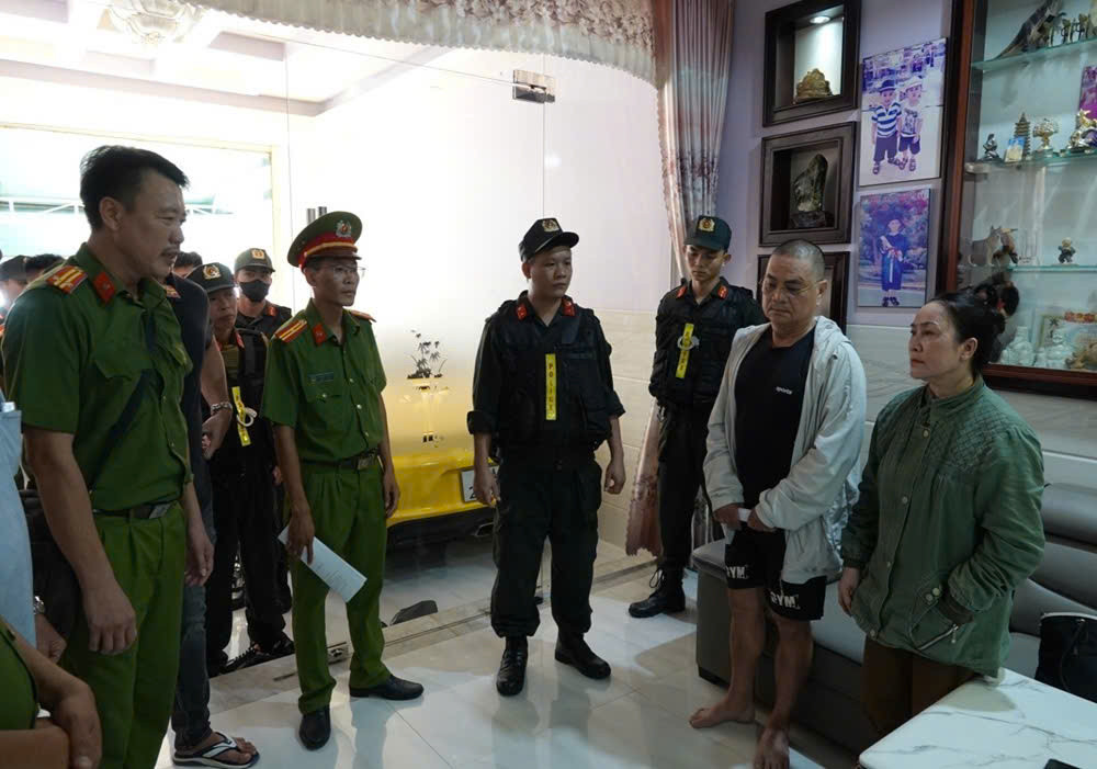 Triệt phá nhóm cho vay lãi nặng, thu lợi bất chính hàng tỷ đồng