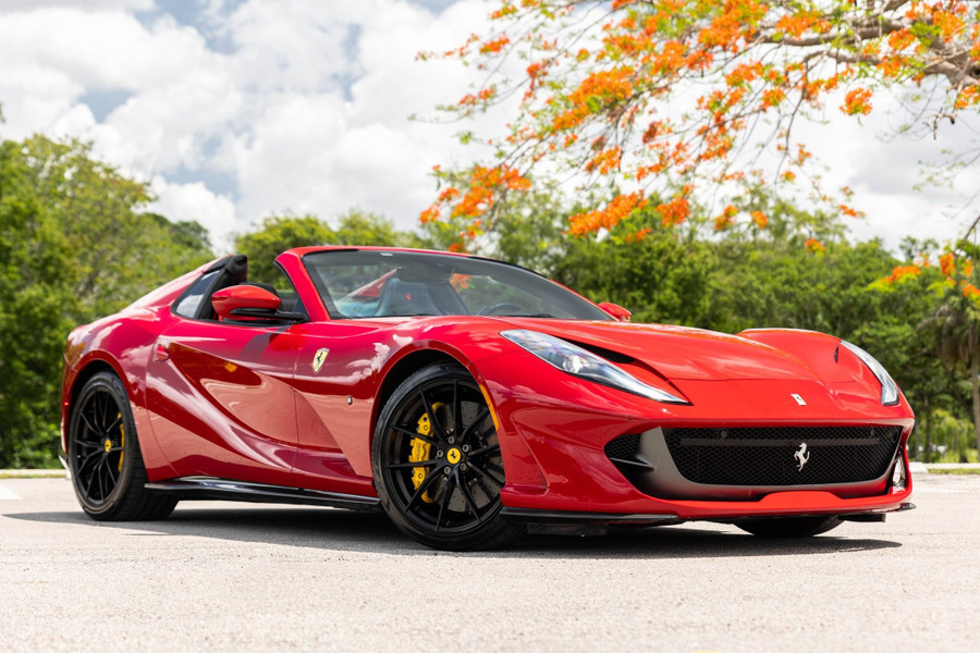 2021-ferrari-812-gts.jpg